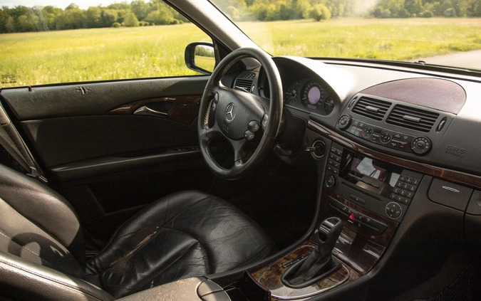 Mercedes-Benz Klasa E cena 16000 przebieg: 295610, rok produkcji 2006 z Rybnik małe 46